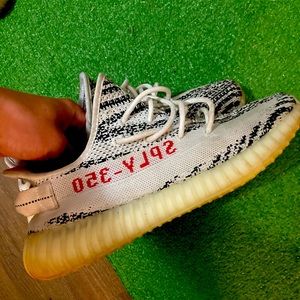 Adidas yeezy zebra